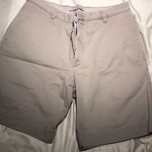 Berle size 36 khaki shorts
